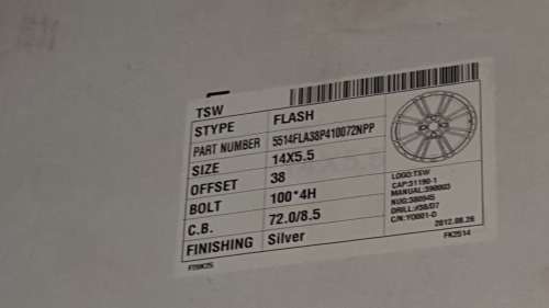 Hyundai Accent 14" standard rims with wheel caps & nuts